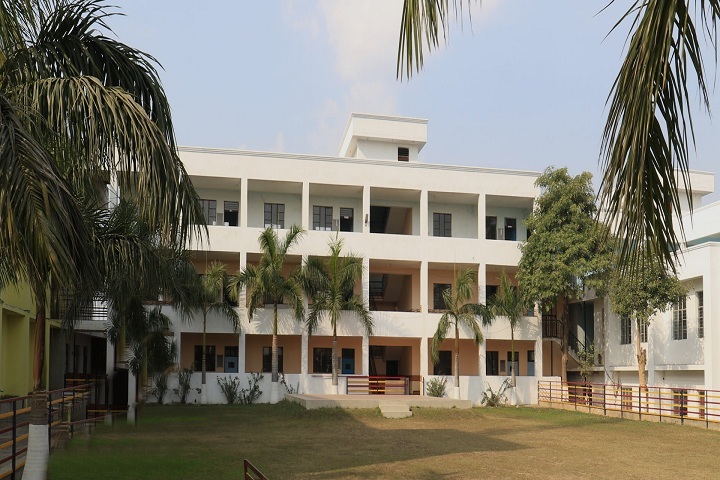 https://cache.careers360.mobi/media/colleges/social-media/media-gallery/10731/2021/8/26/Campus view of Ranjit College of Education Jammu_Campus-View.jpg
